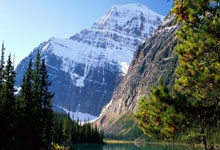 大巴黎对决巴萨,谁能在欧冠赛场笑到最后?